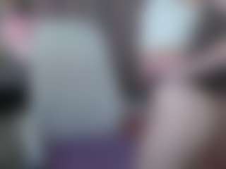 Live cam show with Wanda - Body Massage on Camsoda