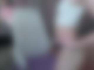 Live cam show with Wanda - Green Eyes on Dolls Live