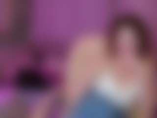 Live cam show with Wanda - Green Eyes on hotwifechat.live