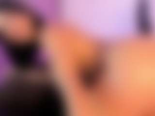 Live cam show with Sharon Miller - Brown Hair on CamwithHer