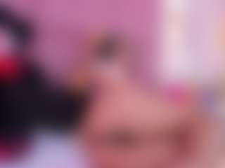 Live cam show with Amy - Oil on Milfs Live