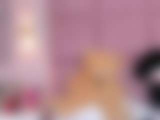 Live cam show with Amy - Fingers on Camsoda