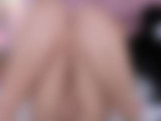 Live cam show with Amy - Teen (18+) on Camsoda