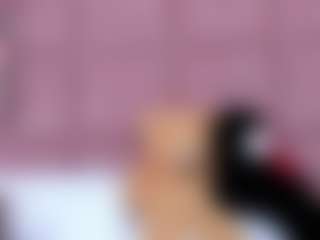 Live cam show with Amy - Cute on TeamSkeetLive