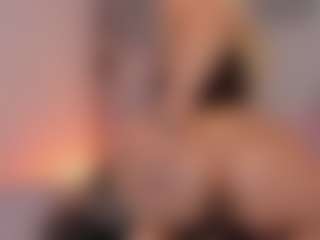 Live cam show with Ariana-sweet - Blonde Hair on live18s.com