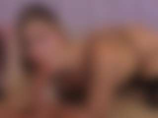 Live cam show with Ariana-sweet - Bikini on xDating