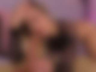 Live cam show with Ariana-sweet - Striptease Latina on milfzrlive.com | colombia