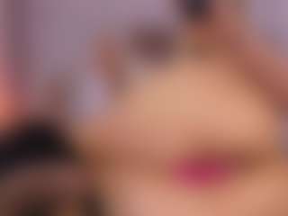 Live cam show with Ariana-sweet - Natural on CamwithHer