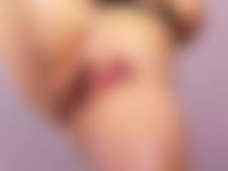 Live cam show with Ariana-sweet - Ass Bouncing on Uber Horny