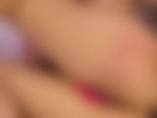 Live cam show with Ariana-sweet - HD on Dolls Live