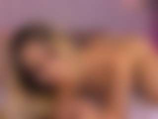Live cam show with Ariana-sweet - Skinny on LiveSexCams6