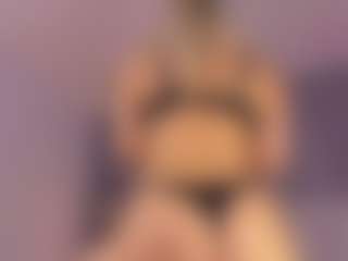 Live cam show with Ariana-sweet - Blonde Hair on Camsoda