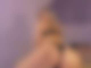 Live cam show with Ariana-sweet - Blonde Hair on Camsoda