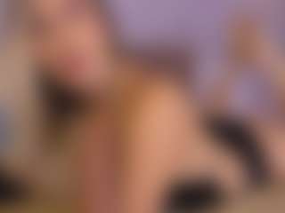 Live cam show with Ariana-sweet - Brown Eyes Blonde Hair on Camsoda
