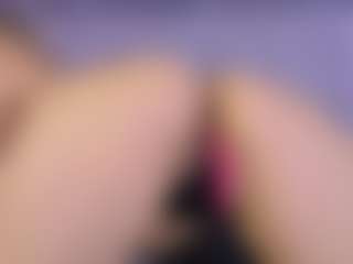 Live cam show with Ariana-sweet - Foot Fetish Blonde Hair on SinfulBabes