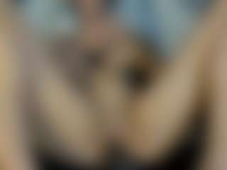 Live cam show with barbieambar - Deepthroat on SpunkLive