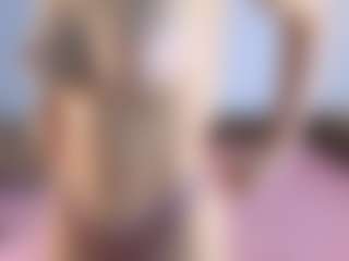 LynetteHeldreth's Live Sex Cam Show