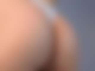LynetteHeldreth's Live Sex Cam Show