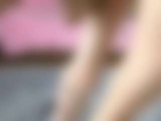 Live cam show with LynetteHeldreth - Camel Toe on Camsoda