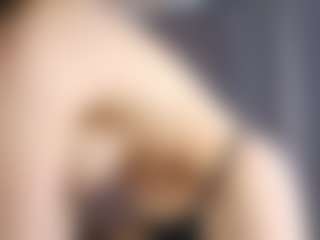 Live cam show with LynetteHeldreth - Small Tits on CamClone