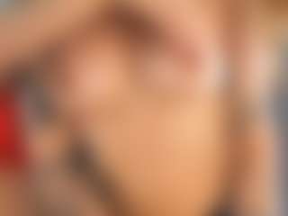 Live cam show with LynetteHeldreth - Strip on CamClone