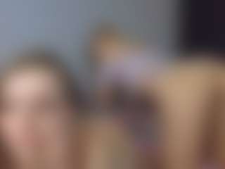 Live cam show with LynetteHeldreth - Brown Eyes on Camsoda