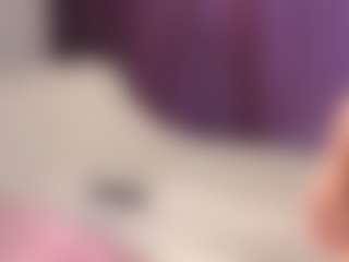 Live cam show with LynetteHeldreth - Tittyfuck on Camsoda