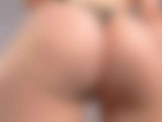 LynetteHeldreth's Live Sex Cam Show