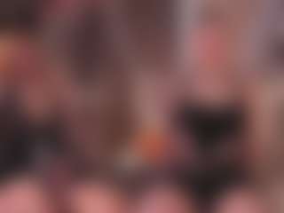 Live cam show with LynetteHeldreth - Smoking on StripNow