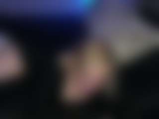 Live cam show with margotrobbie7 - Thick on TeamSkeetLive