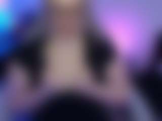 Live cam show with margotrobbie7 - Striptease on UwU Esports