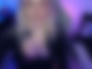 Live cam show with margotrobbie7 - Blonde Hair Amateur on Gym Cam Girls