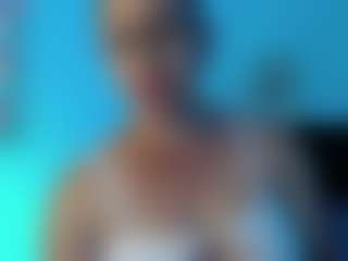 Live cam show with Milly-Sanchez - Middle Aged on CamwithHer