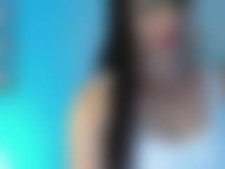 Live cam show with Milly-Sanchez - Shaved Pussy Mature on Strip Flash - Live Sex Shows