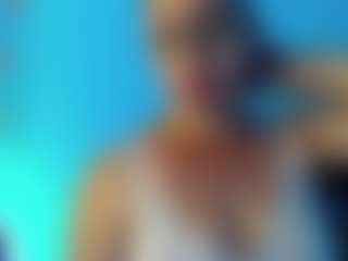 Live cam show with Milly-Sanchez - Middle Aged on CamwithHer
