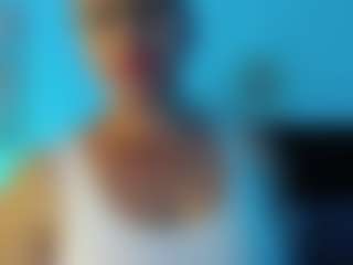 Live cam show with Milly-Sanchez - Middle Aged on madthumbs