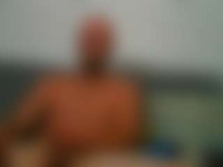 Cloudzz386's Live Sex Cam Show