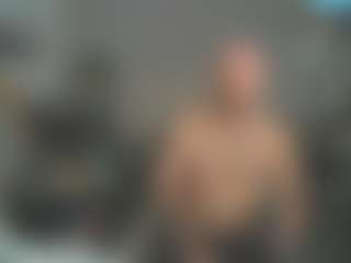 Cloudzz386's Live Sex Cam Show