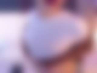 Live cam show with villaloboslia - Submissive on Camsoda