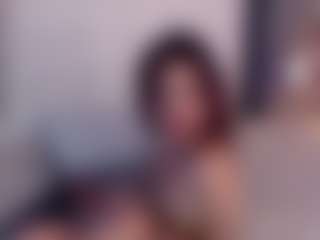 Live cam show with villaloboslia - Thong on Milfs Live