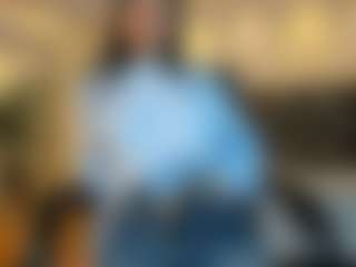 Live cam show with Aida-Jones - Public Ebony on Camsoda