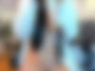 Live cam show with Aida-Jones - Ebony Petite on CamClone | colombia