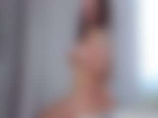 aliceqq's Live Sex Cam Show