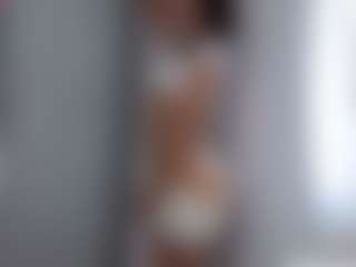 aliceqq's Live Sex Cam Show