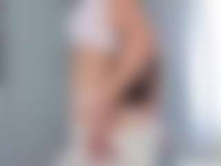 aliceqq's Live Sex Cam Show