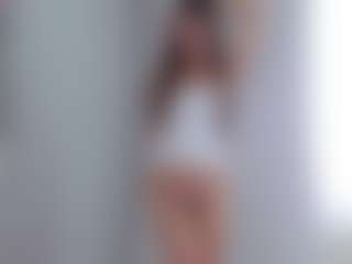 aliceqq's Live Sex Cam Show