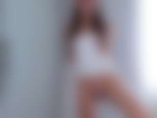aliceqq's Live Sex Cam Show