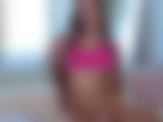 aliceqq's Live Sex Cam Show