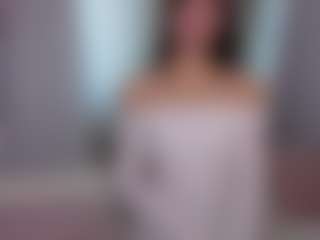 aliceqq's Live Sex Cam Show