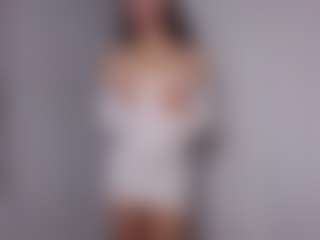 aliceqq's Live Sex Cam Show